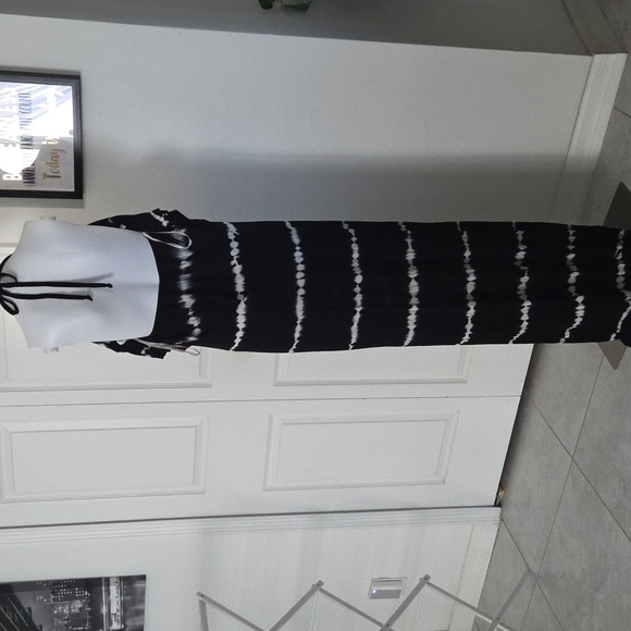 Young Fabulous And Broke Black And White Tie Dye Flutter Maxi Dress L Ex Cond - Picture 6 of 7